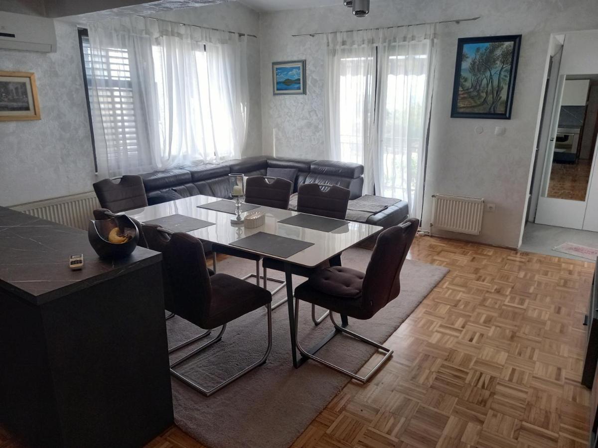 Apartment Brankica ポドストラナ エクステリア 写真